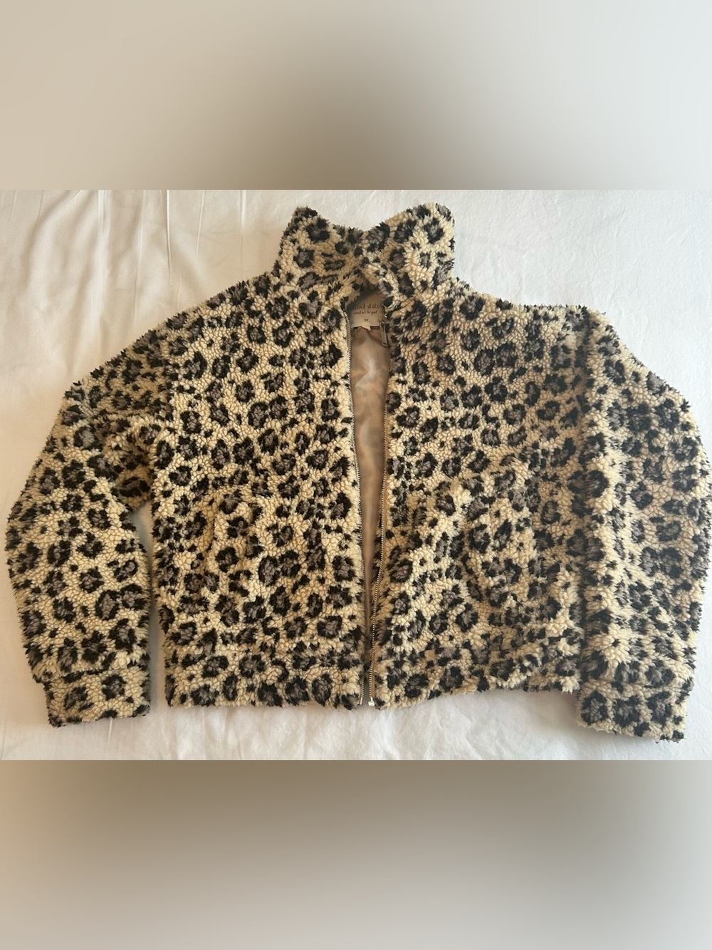 Altar'd State Leopard Sherpa Zip Jacket - Beige & Black M